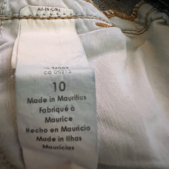 {Calvin Klein Jeans} Lean Bootcut A-Line Button Back Pockets Sz 10 Denim Jeans - Picture 4 of 7